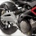 Motocykle dla niskich cala stopa na ziemi - Aprilia Shiver 2010 tylne zawieszenie