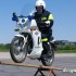 Policjant na motocyklu funkcjonariusz czy motocyklista pasjonat - Ruchy pozorne