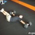 Trening przy niskim budzecie mini fitness club w domu - russian twist