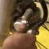 Wymiana plynu hamulcowego - spuszczanie plynu z zacisku wymiana plynu hamulcowego motocykla warsztat scigacz mg 0207