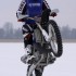 200 kmh po zamarznietym jeziorze - Yamaha YZ250 na gumie