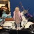 Targi Intermot w Kolonii 2012 relacja - dziewczynka na skuterze