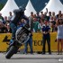 BMW Motorrad Days 2014 motocyklowy weekend w Alpach - Zawodnicy na BMW pokaz stunt
