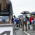 Mistrzostwa Swiata Supermoto w Polsce w strugach deszczu - piekna dupka supermoto dziewczyna