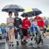 Mistrzostwa Swiata Supermoto w Polsce w strugach deszczu - shmidt przed startem zawody hostesa