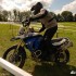 BMW GS Trophy 2012 w duchu rywalizacji - Zawracanie motocyklem na trawie