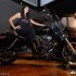 EICMA 2011 glos rozsadku - Harley Davidson hostessa