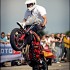 EXTREMEMOTO 2008 - wheelie z noga na owiewce