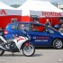 Honda Gymkhana w Warszawie slalomem mosci panowie - Honda Plaza wystawa