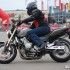 Honda Gymkhana w Warszawie slalomem mosci panowie - Zawody motocyklowe na parkingu