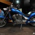 Nowosci Hondy 2010 pokazane oficjalnie - HONDA VT1300CX niebieska profil