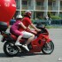 Usmiech przywieziony na dwoch kolach do Centrum Zdrowia Dziecka - na motocyklu Centrum Zdrowia Dziecka Usmiech przywieziony na dwoch kolach
