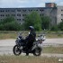 Zlot motocykli BMW 2011 czasy PRL w Bornem Sulinowie - Stare budynki i motocykl