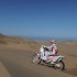 Rajd Dakar 2011 kolejny awans Laskawca i polskich motocyklistow - Dabrowski Marek na wydmach pustyni Atacama