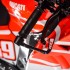 Ducati Desmosedici GP13 juz oficjalnie - oslona dloni