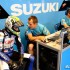 Elena Myers na treningu MotoGP 17-latka na Suzuki GSV-R 800 - myers uwagi od technika