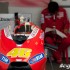 MotoGP Czech 2010 startuje juz w weekend - Rossi-Ducati-pit-box