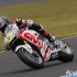 MotoGP Pedrosa wygrywa chaotyczny wyscig - Kousuke Akiyoshi