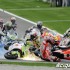 MotoGP fantastyczny koniec sezonu 2011 w Walencji - Karambol