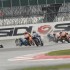 Motocyklowe Grand Prix na Silverstone 2011 mokro i slisko - motogp wyscig sliverstone
