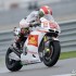 Siodma runda MotoGP 2011 amerykanski sen w Assen - simoncelli na mokrym