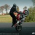 Jesienny trening stuntu chlopakow z FRS - sebastian frs wheelie