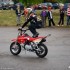 Piotrus stunt i motocykle w szkole - stunt w szkole Piotrus Zalewski (6)