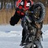 Stunt na lodzie - Stunt na sniegu wheelie Mok