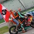Martin Bauer Mistrzem IDM Superbike KTM triumfuje - Martin i jego dziewczyna Nicole
