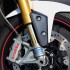 Ducati Steetfighter 848 versus Triumph Speed Triple R - Zawias i heble Triumph Speed Triple R