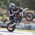 KTM 690 SMC R ABS cywilizowany wariat - KTM SMC R na kole