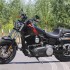 Harley Davidson Fat Bob kawal porecznego motocykla - na drodze HD FatBob Scigacz pl