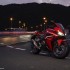 Honda CBR500R 2016 dodawanie atrakcyjnosci - statyka noc honda cbr500r 2016