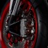 Ducati Monster 797 wloski przepis na motocykl dla poczatkujacych - ducati monster hamulec