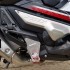 Honda X ADV 2017 turystyczne enduro w nadwoziu skutera - Honda XADV dodatkowe podnozki