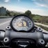 Nowosc 2017 Triumph Bonneville Bobber klasycznie nowoczesny - Triumph Bobber Bonneville 1200 zegary