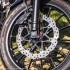 Honda CB500X wygodna kawalerka dla singla - Honda CB500X test motocykla 2019 tarcza