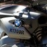 BMW K1300R urwanie glowy - BMW K1300R wlot logo