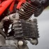 Ducati Hypermotard 796 i BMW F800R z detonatorem w reku - chlodnica oleju hypermotard796 ducati test a mg 0066