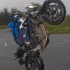 Ducati Hypermotard 796 i BMW F800R z detonatorem w reku - jazda na gumie bmw f800r test a mg 0316