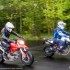 Ducati Hypermotard 796 i BMW F800R z detonatorem w reku - wyscigi hypermotard796 f800r test a mg 0289