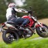 Ducati Monster 796 hedonista - szybki zakret Ducati Monster