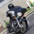 Harley-Davidson Street Glide american gangster - jazda zakret