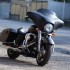 Harley-Davidson Street Glide american gangster - lewy przod zaparkowany