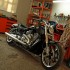 Harley-Davidson V-Rod Muscle sila - w garazu Harley Davidson V Rod Muscle