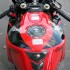 Kawasaki ZX 10R kontra Honda CBR 1000 RR - honda cbr1000rr zbiornik