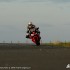 Kawasaki ZX 10R kontra Honda CBR 1000 RR - honda cbr 1000 przod
