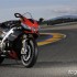Motocykle World Superbike - wspaniala siodemka - RSV4 Factory tor