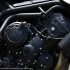 Triumph Tiger 800XC rozbrykany tygrysek - silnik pokrywy