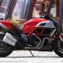 Wloskie szalenstwo Ducati Diavel vs Ducati Monster S4R - Diavel prawy bok